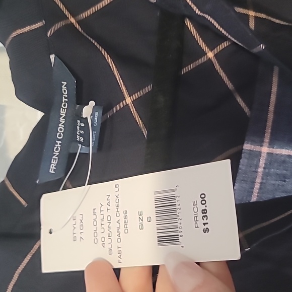 Long sleeved plaid dress - Picture 3 of 3